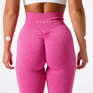 New NVGTN Periwrinkle Scrunch Seamless Leggings
